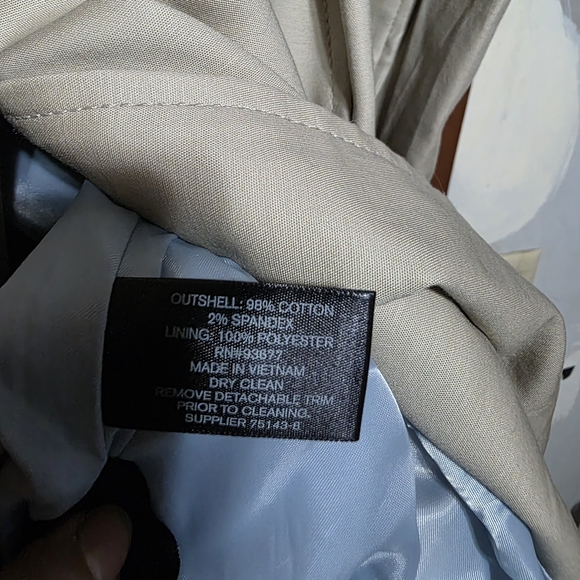 Liz Claiborne Classic Beige Trench Coat - Picture 5 of 6